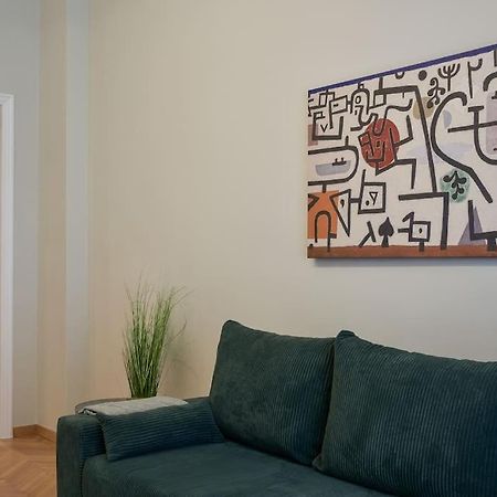 Little Gem: Modern Urban Retreat Daire Atina Dış mekan fotoğraf