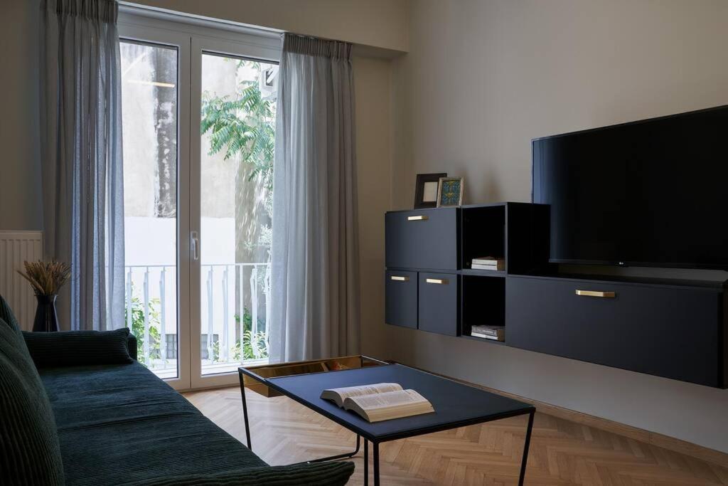 Little Gem: Modern Urban Retreat Daire Atina Dış mekan fotoğraf